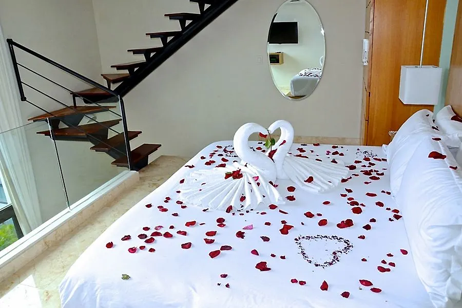 פלאייה דל כרמן Anah Suites