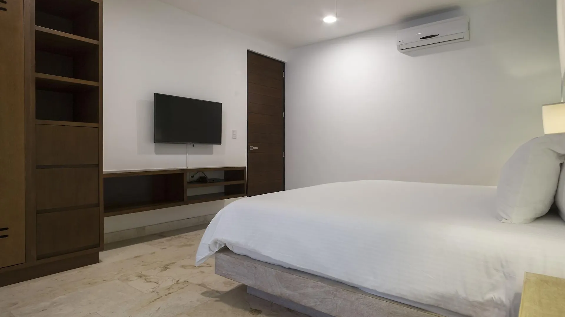 Anah Suites Playa del Carmen Aparthotel