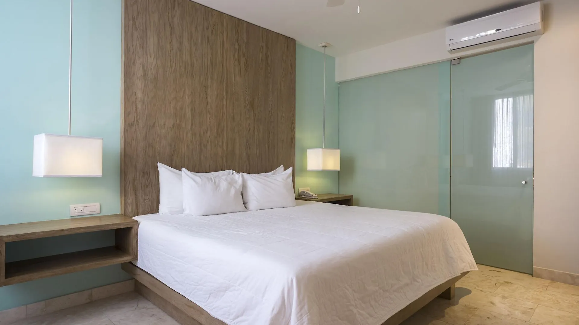 Anah Suites Playa del Carmen Aparthotel
