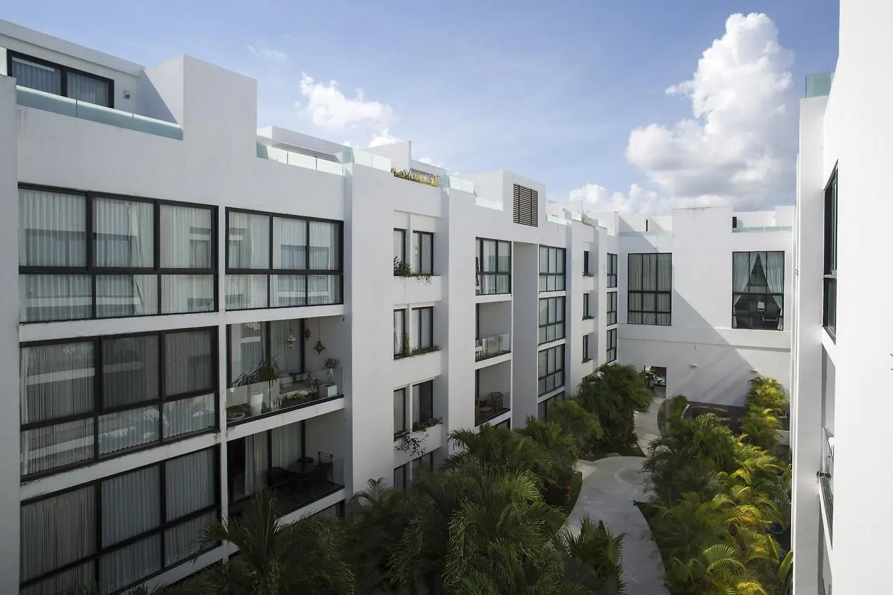 **** Aparthotel Anah Suites Playa del Carmen Mexico